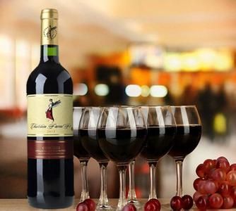  葡萄酒的進口貿(mào)易都有哪些流程及注意事項？